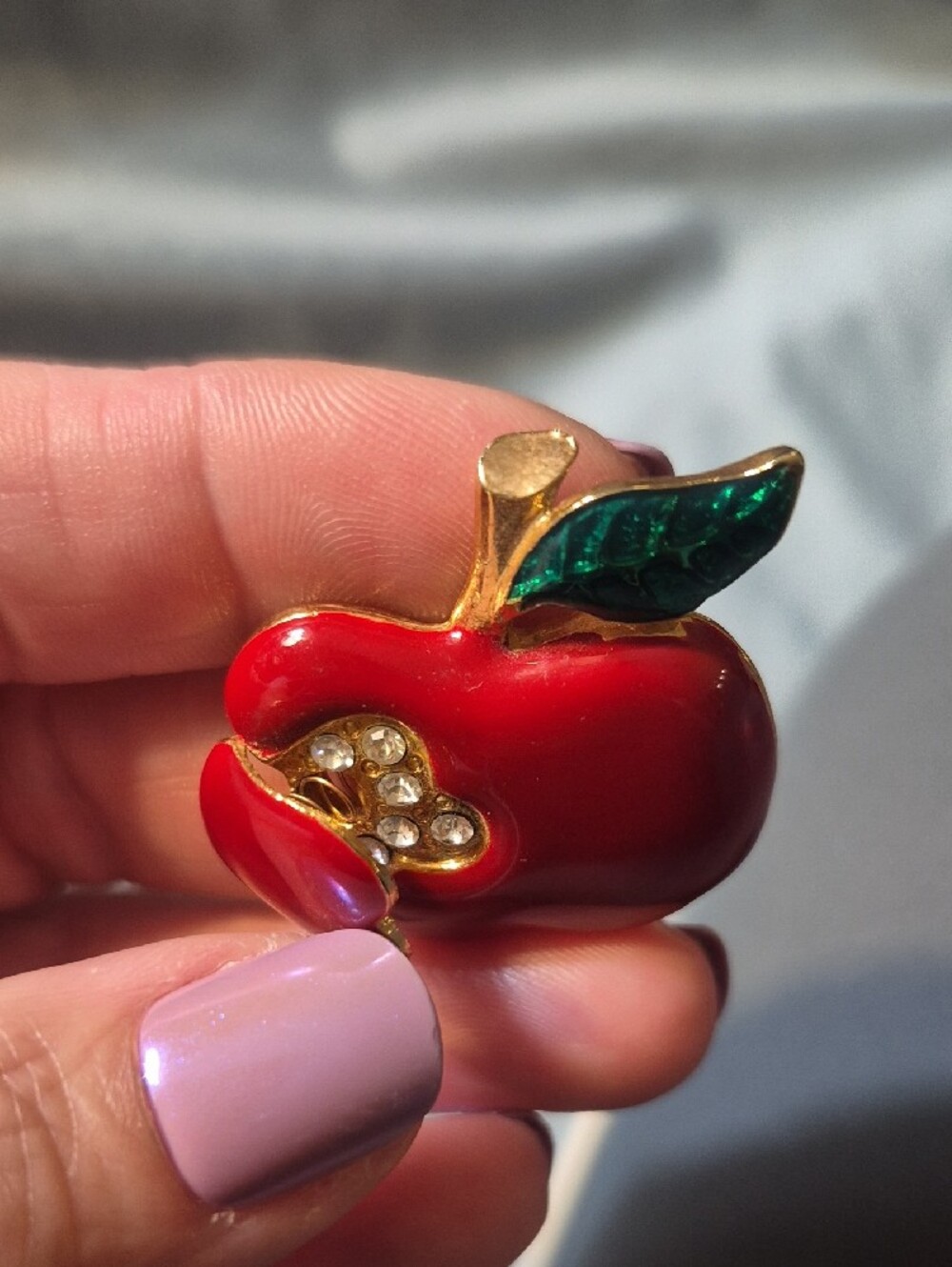 Vintage Red Apple Rhinestone Enamel Brooch with Green Leaf - Picture 5 of 5